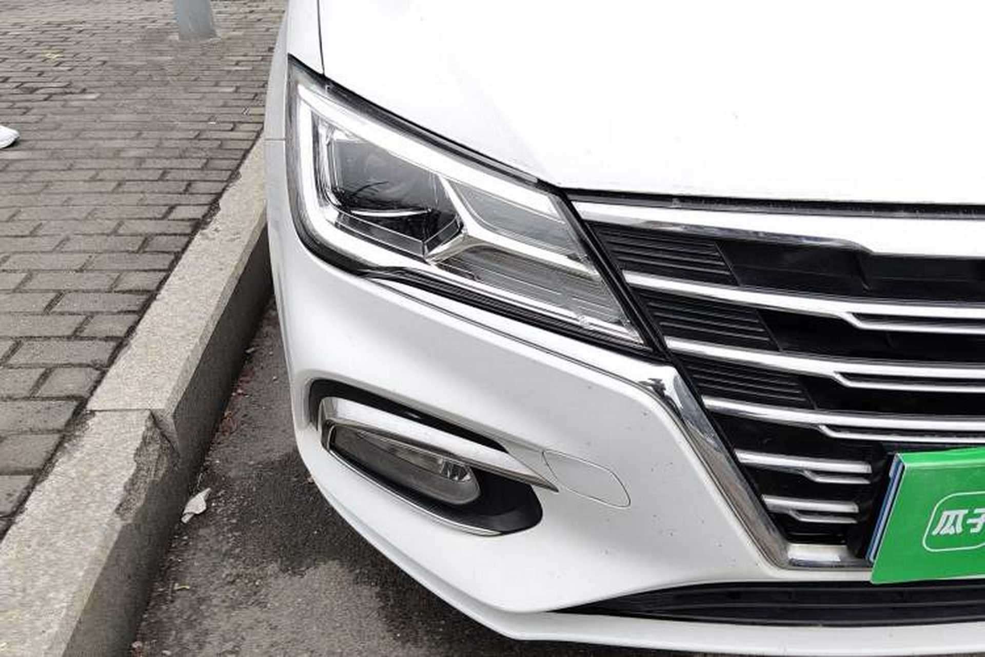 Used Roewe i5 2019 1.5L Automatic 4G Connected Langhao Edition Right Front Headlight