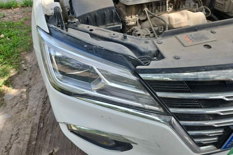 Used Roewe i5 2019 1.5L Manual 4G Connectable Langhao Edition Right Front Headlight