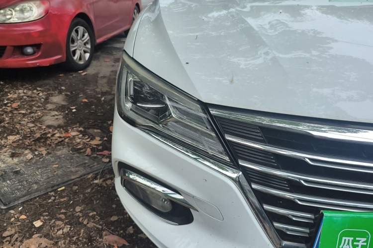Used Roewe i5 2019 1.5L Automatic 4G Connected Linghao Edition Right Front Headlight