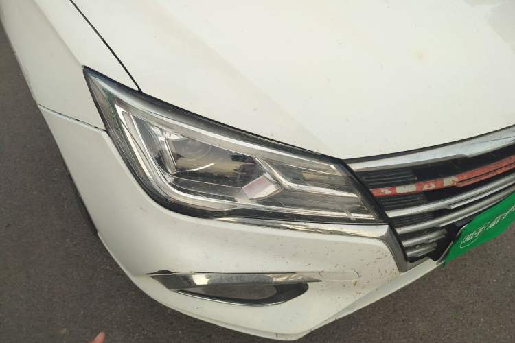 Used Roewe i5 2019 1.5L Manual 4G Connectable Langhao Edition Right Front Headlight