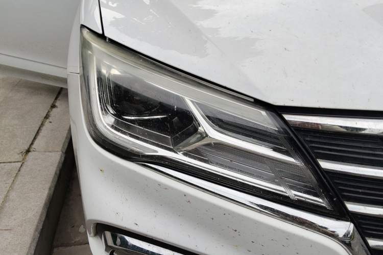 Used Roewe i5 2019 1.5L Automatic 4G Connected Linghao Edition Right Front Headlight