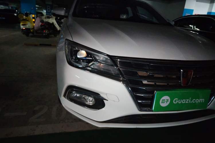 Used Roewe i5 2019 1.5L Manual 4G Connectable Langhao Edition Right Front Headlight