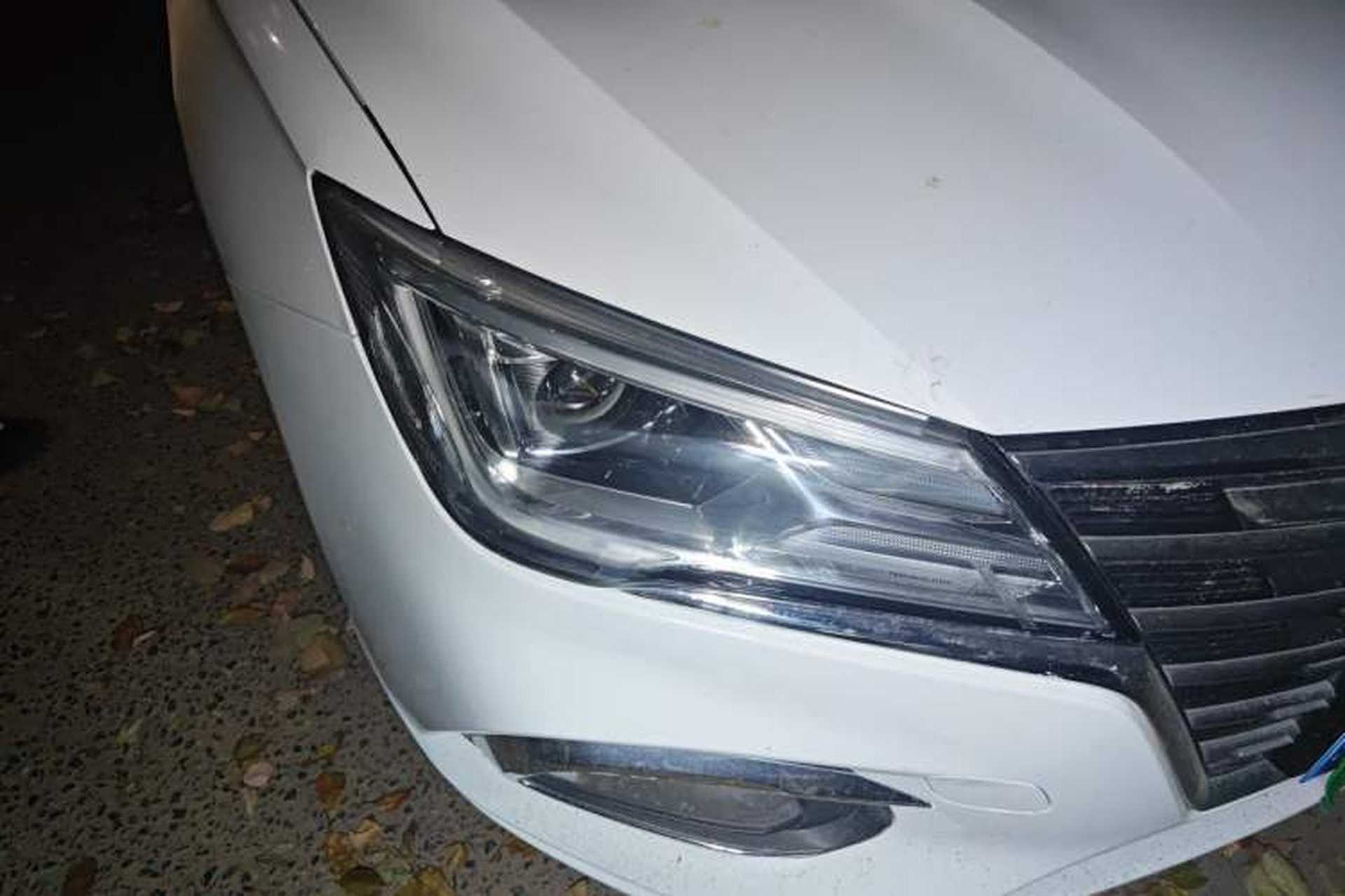 Used Roewe i5 2019 1.5L Automatic 4G Connected Langhao Edition Right Front Headlight