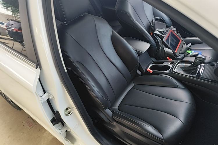 Used Roewe i5 2019 1.5L Automatic 4G Connected Langhao Edition Right Front Seat