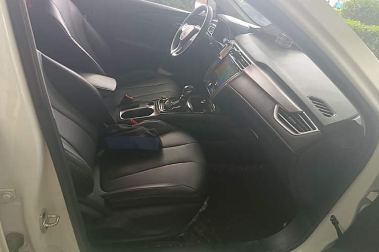 Used Roewe i5 2019 1.5L Automatic 4G Connected Langhao Edition Right Front Seat