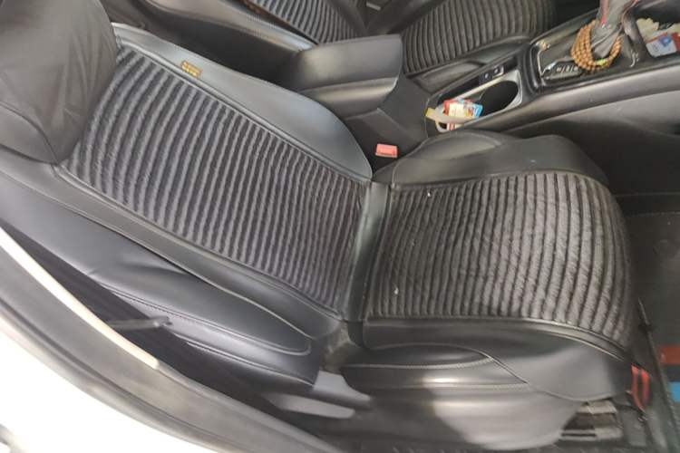 Used Roewe i5 2019 1.5L Automatic 4G Connected Langhao Edition Right Front Seat