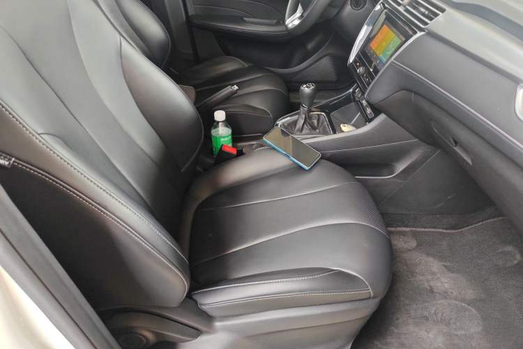 Used Roewe i5 2019 1.5L Manual 4G Connect Leehao Flagship Edition Right Front Seat