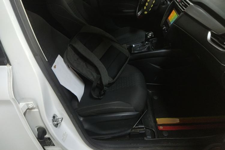 Used Roewe i5 2019 1.5L Automatic 4G Connected Linghao Edition Right Front Seat