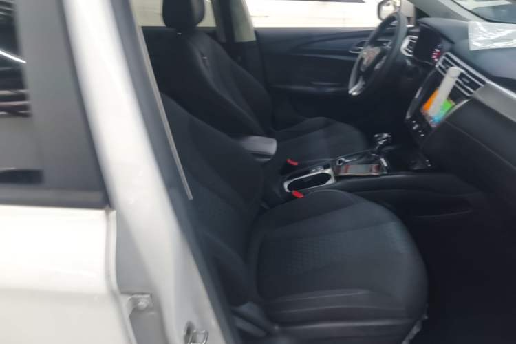 Used Roewe i5 2019 1.5L Automatic 4G Connected Linghao Edition Right Front Seat
