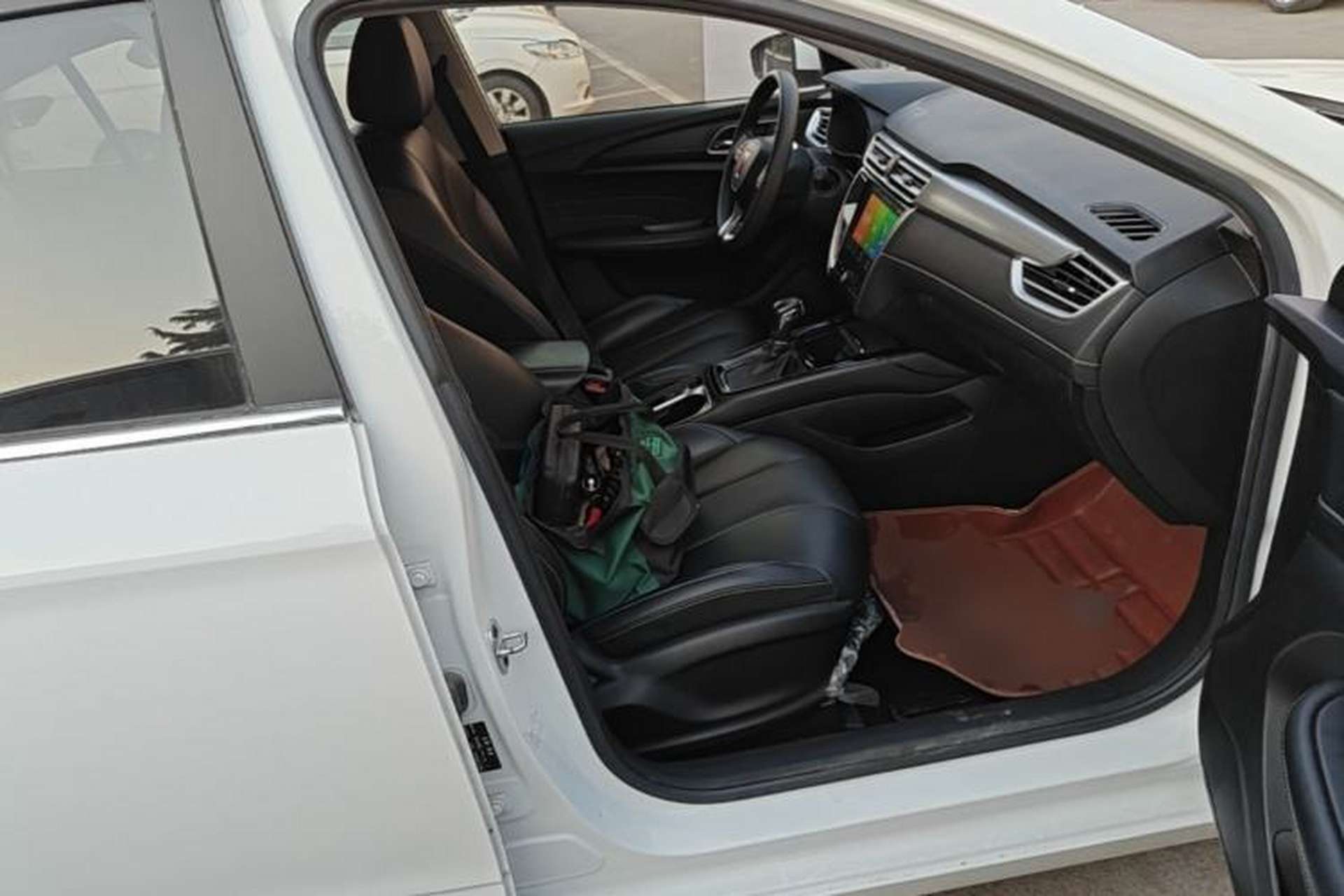 Used Roewe i5 2019 1.5L Automatic 4G Connected Langhao Edition Right Front Seat