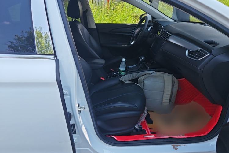 Used Roewe i5 2019 1.5L Automatic 4G Connected Langhao Edition Right Front Seat