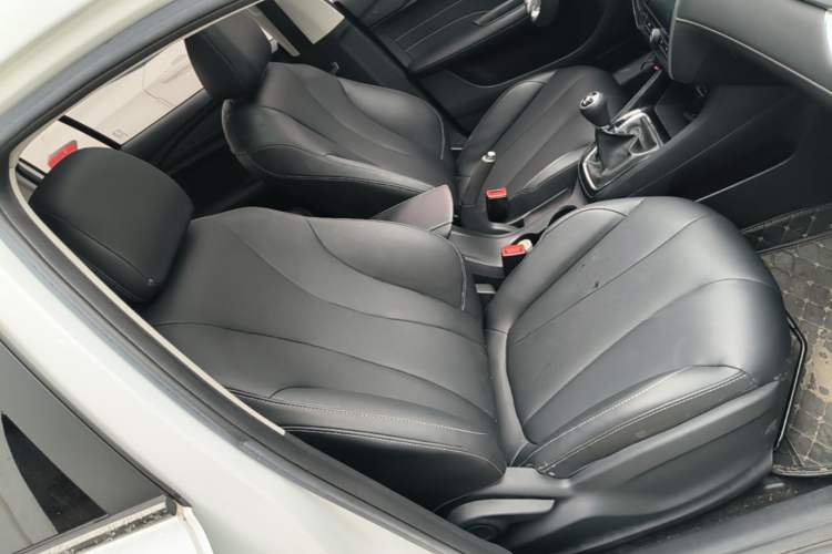 Used Roewe i5 2019 1.5L Manual 4G Connect Leehao Flagship Edition Right Front Seat