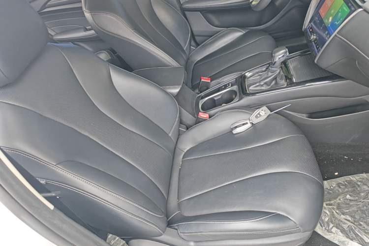 Used Roewe i5 2019 1.5L Automatic 4G Connected Langhao Edition Right Front Seat