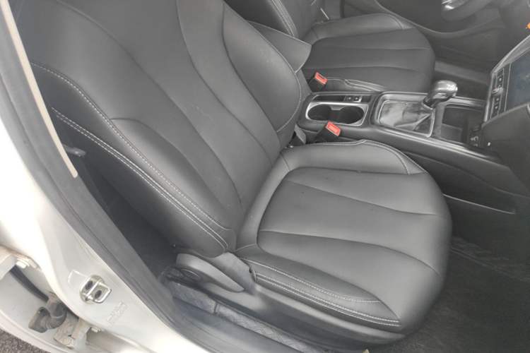 Used Roewe i5 2019 1.5L Automatic 4G Connected Langyue Edition Right Front Seat