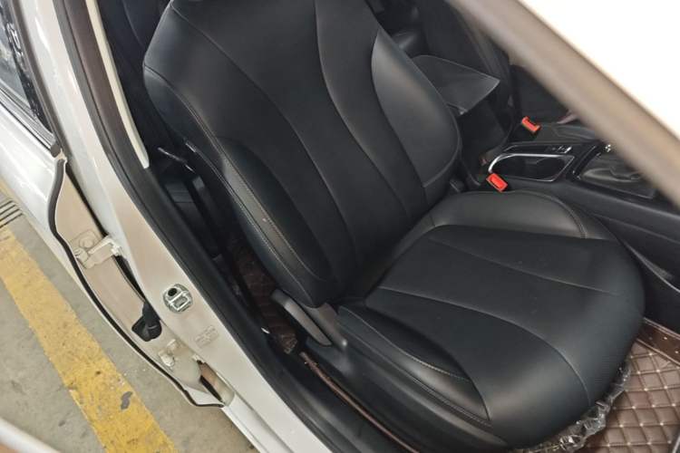 Used Roewe i5 2019 1.5L Automatic 4G Connected Linghao Flagship Edition Right Front Seat