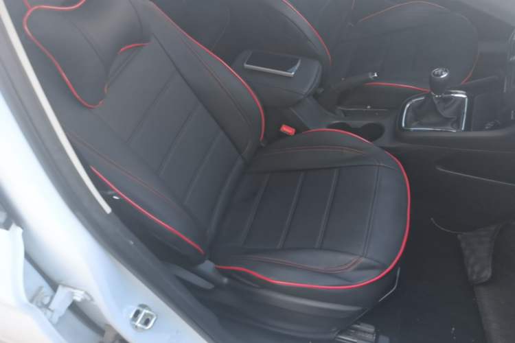 Used Roewe i5 2019 1.5L Manual 4G Connected Langyue Edition Right Front Seat