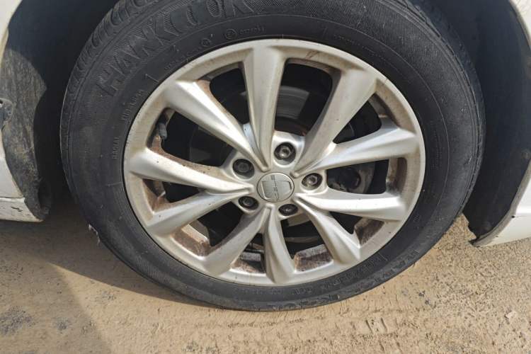 Used Roewe i5 2019 1.5L Automatic 4G Connected Linghao Edition Right Front Wheel Hub