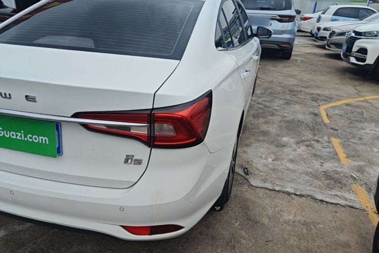 Used Roewe i5 2019 1.5L Automatic 4G Connected Langhao Edition Right Rear Taillight