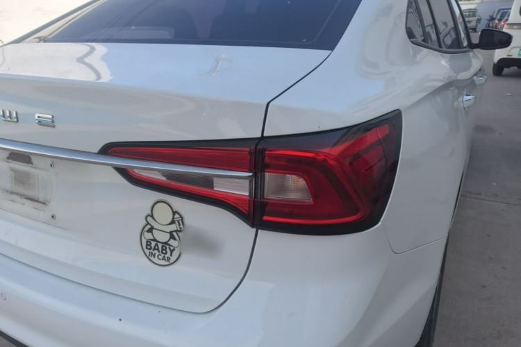Used Roewe i5 2019 1.5L Manual 4G Connected Langyue Edition Right Rear Taillight