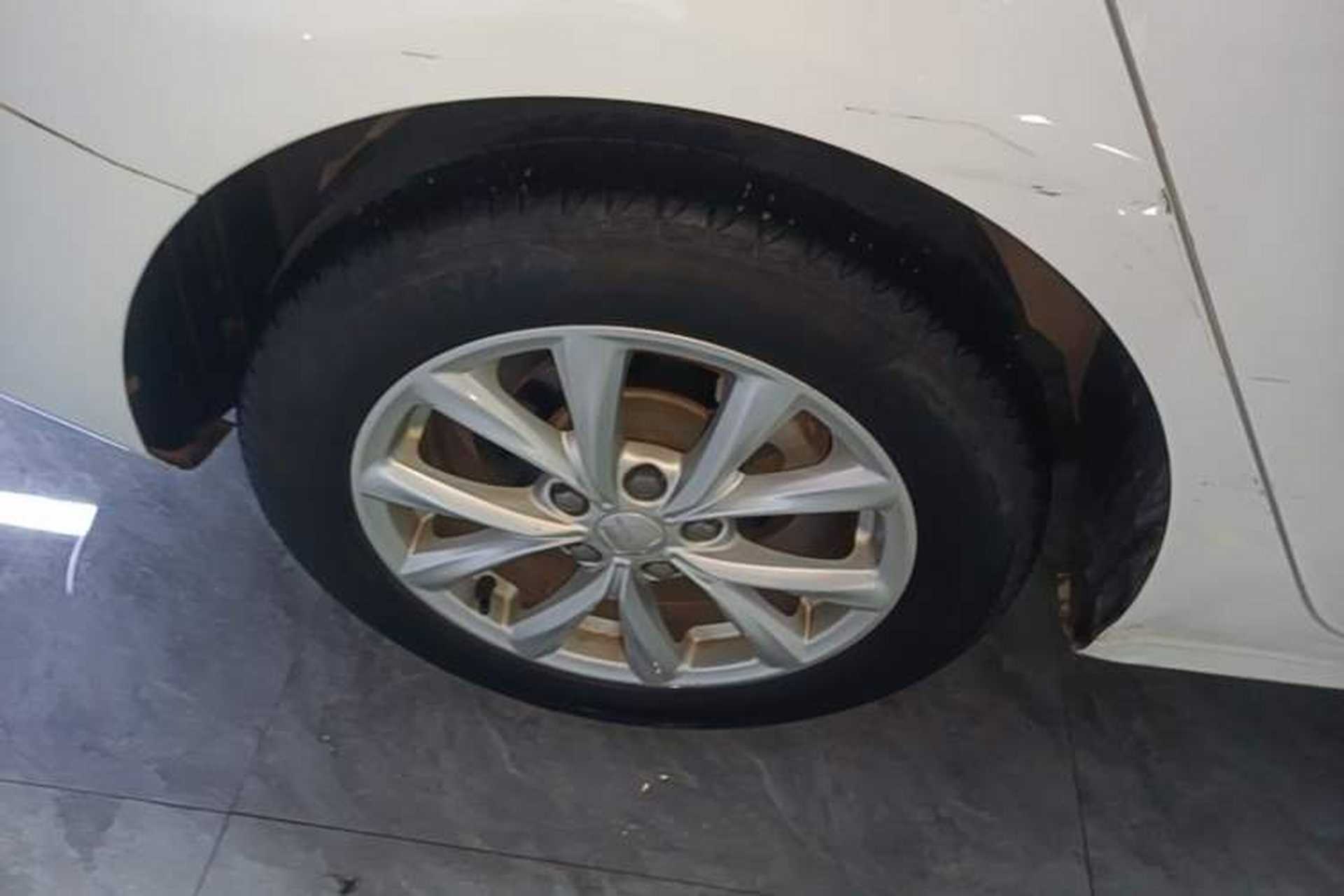 Used Roewe i5 2019 1.5L Manual 4G Connected Langyue Edition Right Rear Wheel Hub