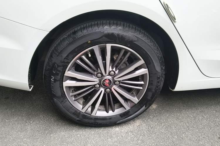 Used Roewe i5 2019 1.5L Automatic 4G Connected Langhao Edition Right Rear Wheel Hub