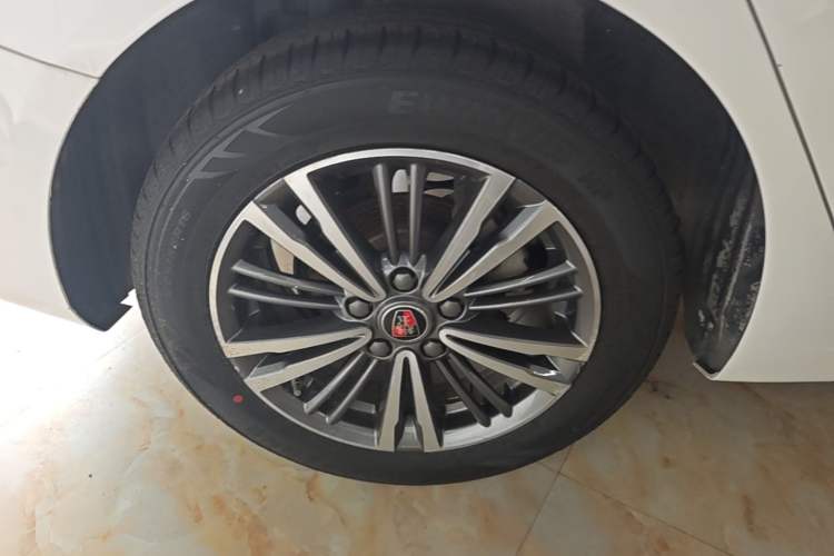 Used Roewe i5 2019 1.5L Manual 4G Connectable Langhao Edition Right Rear Wheel Hub