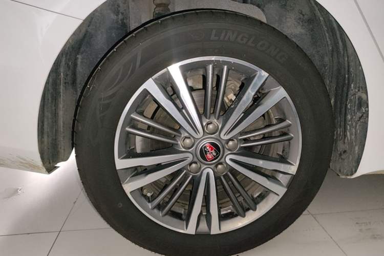 Used Roewe i5 2019 1.5L Automatic 4G Connected Langhao Edition Right Rear Wheel Hub
