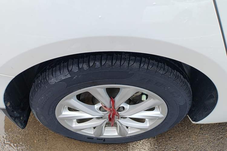 Used Roewe i5 2019 1.5L Automatic 4G Connected Linghao Edition Right Rear Wheel Hub