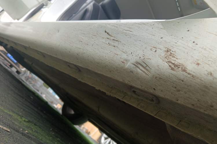 Used Roewe i5 2019 1.5L Manual 4G Connectable Langhao Edition Right Side Sill
