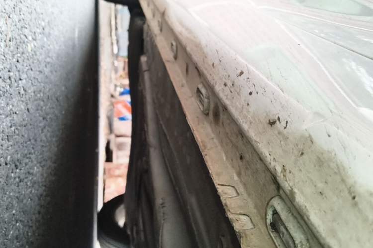 Used Roewe i5 2019 1.5L Automatic 4G Connected Langhao Edition Right Side Sill