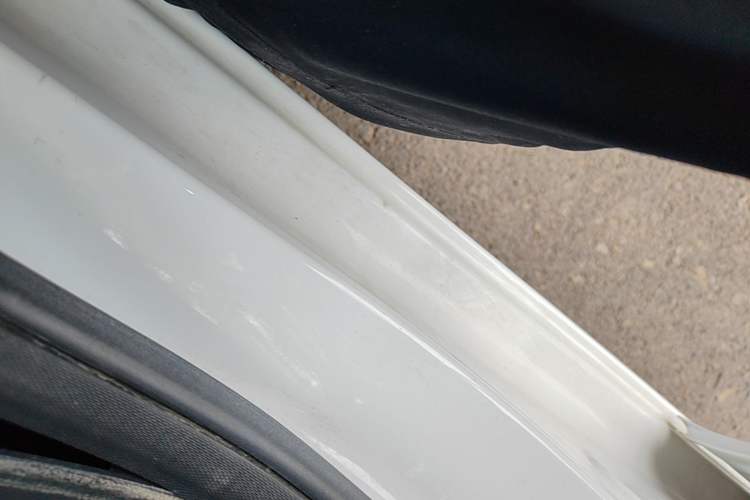 Used Roewe i5 2019 1.5L Automatic 4G Connected Langhao Edition Right Side Sill