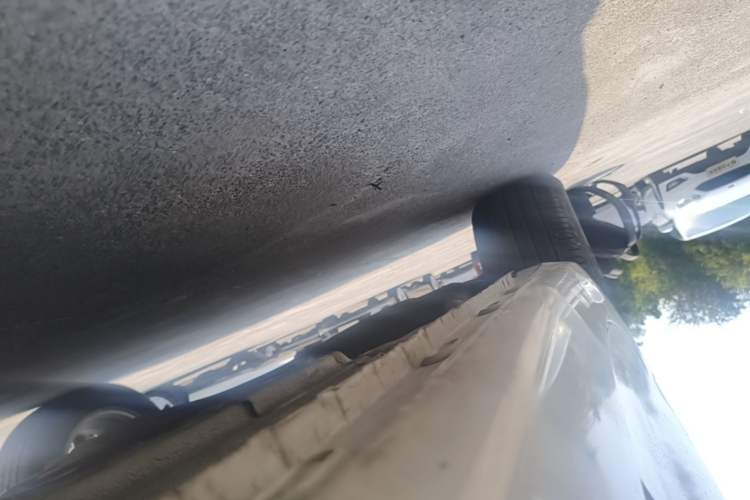 Used Roewe i5 2019 1.5L Automatic 4G Connected Langyue Edition Right Side Sill