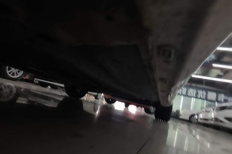 Used Roewe i5 2019 1.5L Automatic 4G Connected Linghao Edition Right Side Sill
