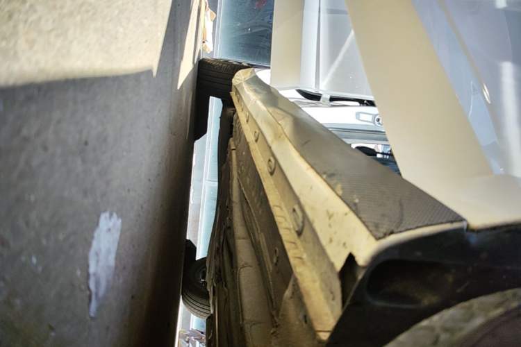 Used Roewe i5 2019 1.5L Automatic 4G Connected Linghao Flagship Edition Right Side Sill