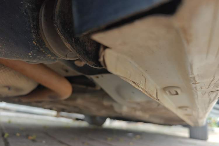 Used Roewe i5 2019 1.5L Automatic 4G Connected Linghao Flagship Edition Right Side Sill