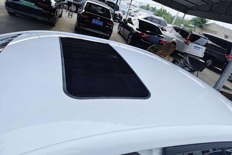 Used Roewe i5 2019 1.5L Automatic 4G Connected Langhao Edition Roof