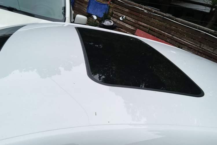 Used Roewe i5 2019 1.5L Automatic 4G Connected Langhao Edition Roof