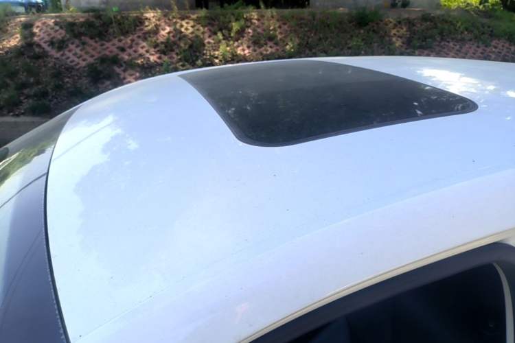 Used Roewe i5 2019 1.5L Automatic 4G Connected Langhao Edition Roof