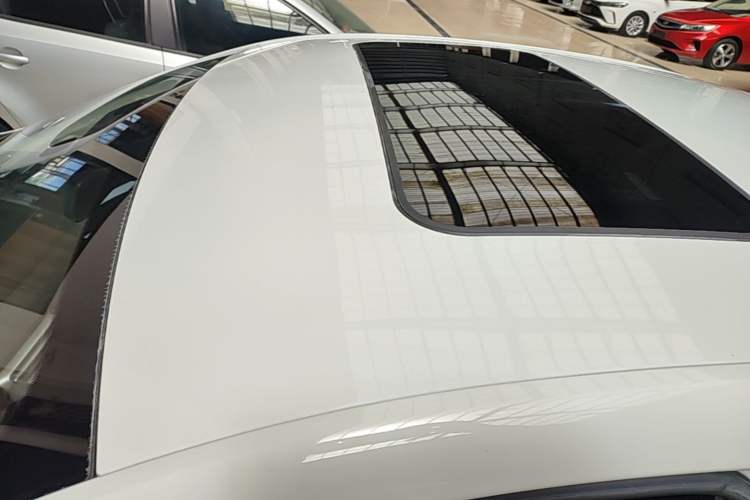 Used Roewe i5 2019 1.5L Automatic 4G Connected Langhao Edition Roof