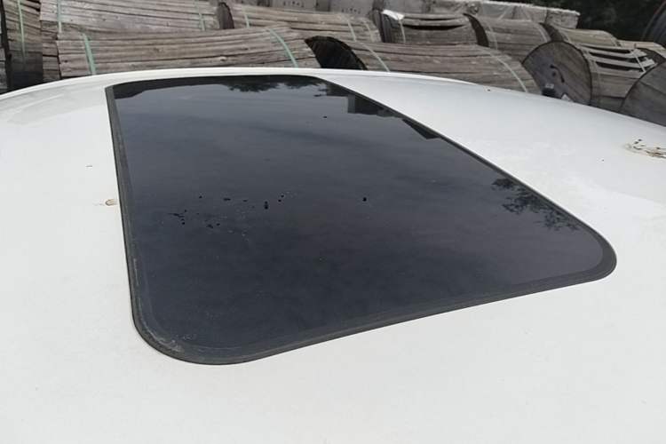 Used Roewe i5 2019 1.5L Manual 4G Connectable Langhao Edition Roof