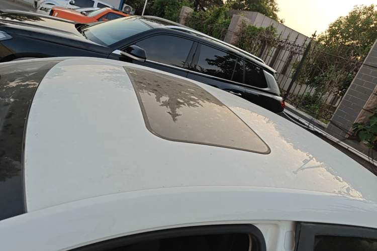 Used Roewe i5 2019 1.5L Automatic 4G Connected Langhao Edition Roof