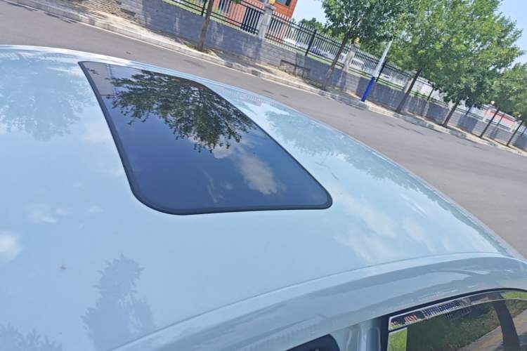 Used Roewe i5 2019 1.5L Automatic 4G Connected Langhao Edition Roof