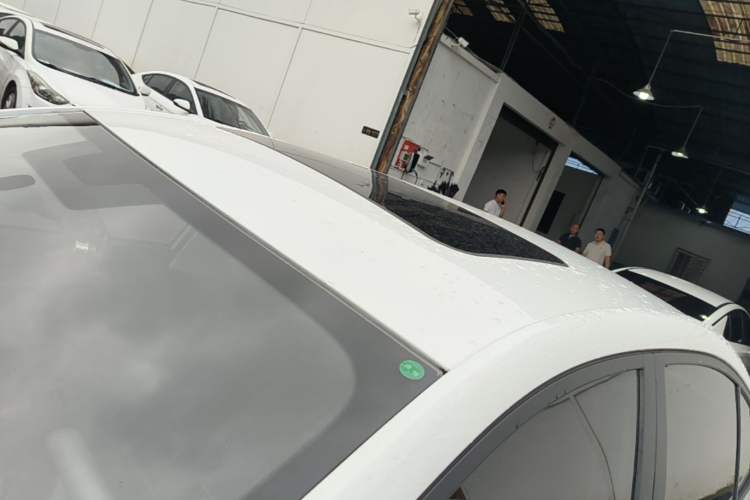 Used Roewe i5 2019 1.5L Manual 4G Connect Leehao Flagship Edition Roof