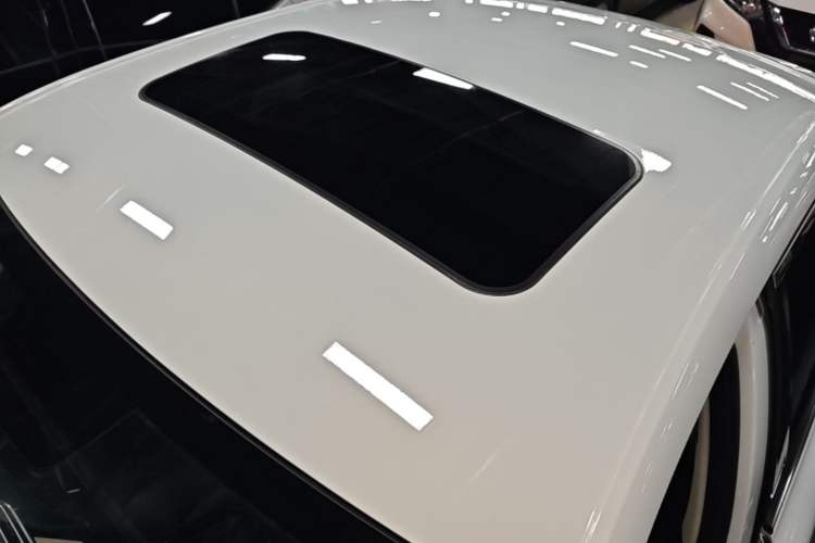 Used Roewe i5 2019 1.5L Automatic 4G Connected Linghao Flagship Edition Roof
