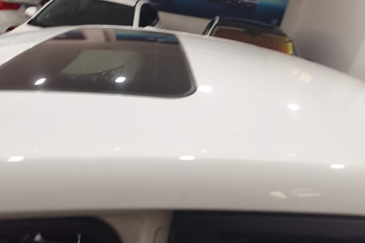 Used Roewe i5 2019 1.5L Automatic 4G Connected Langhao Edition Roof