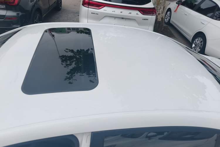 Used Roewe i5 2019 1.5L Automatic 4G Connected Langhao Edition Roof