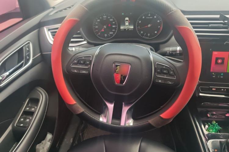 Used Roewe i5 2019 1.5L Automatic 4G Connected Langyue Edition Steering Wheel