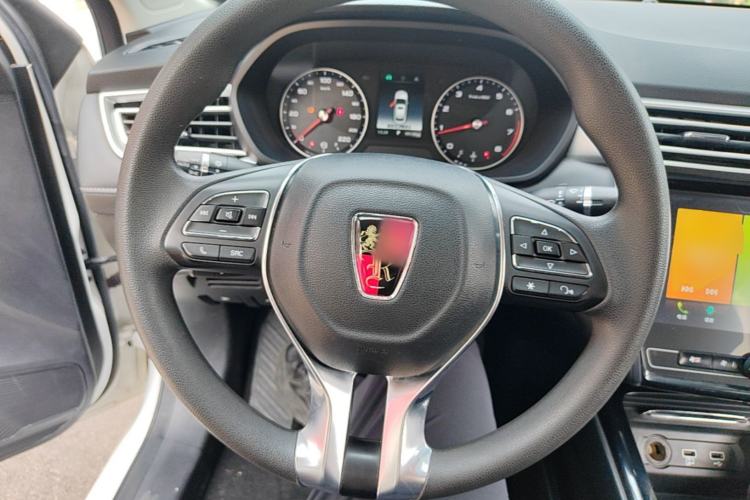 Used Roewe i5 2019 1.5L Automatic 4G Connected Langhao Edition Steering Wheel