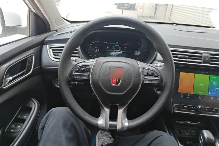 Used Roewe i5 2019 20T Automatic 4G Connect Luxury Flagship Edition Steering Wheel