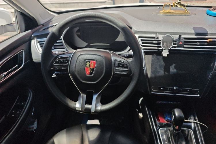 Used Roewe i5 2019 20T Automatic 4G Connected Supercharged Flagship Edition Steering Wheel